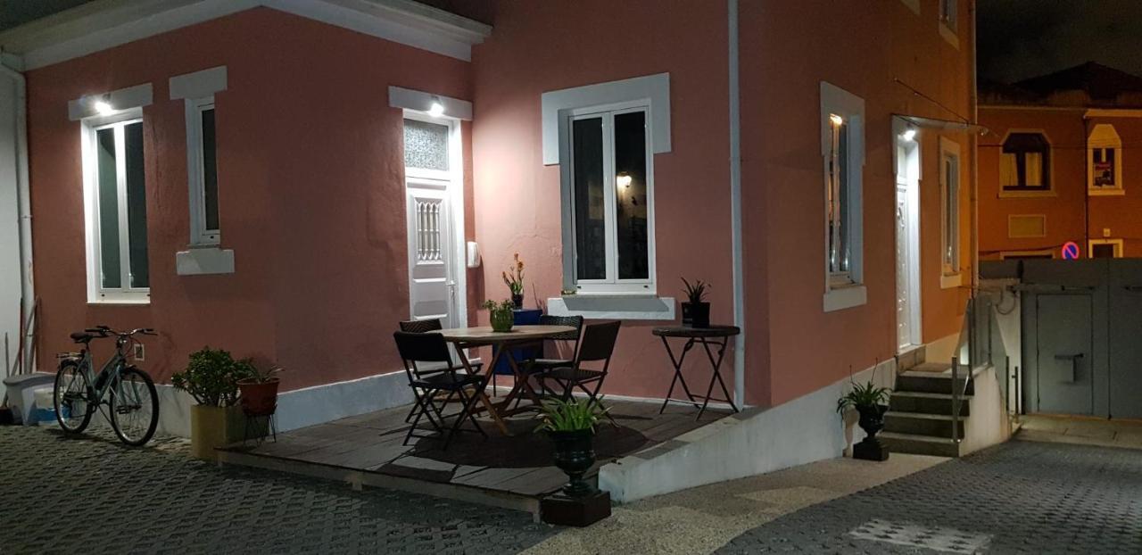Luxurious Pink House And Parking Villa Porto Exterior photo